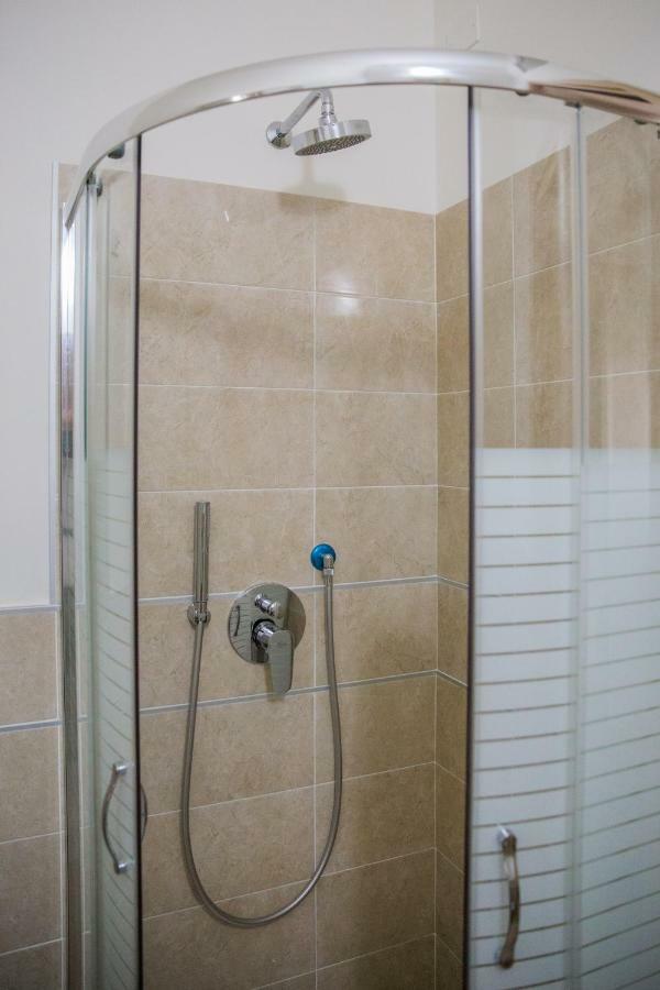 Family Apartment London Verona Exterior photo